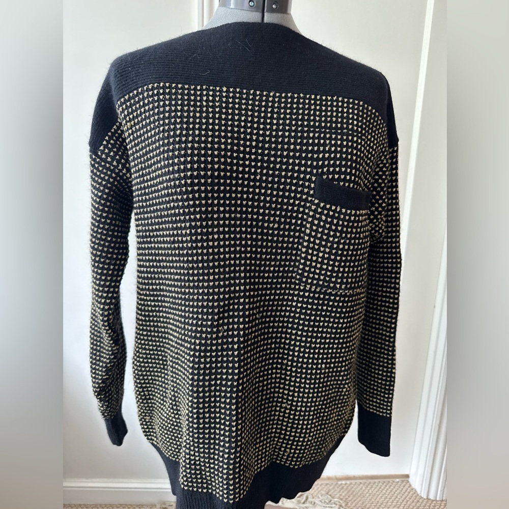 Vintage Liz Claiborne Women’s Black and Metallic Crewneck Sweater
